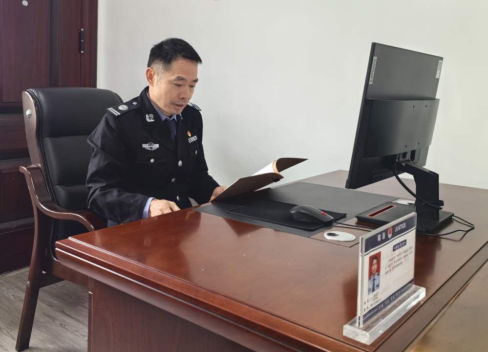  街巷解纷守民心——记武陵区司法局南坪司法所所长陈建军